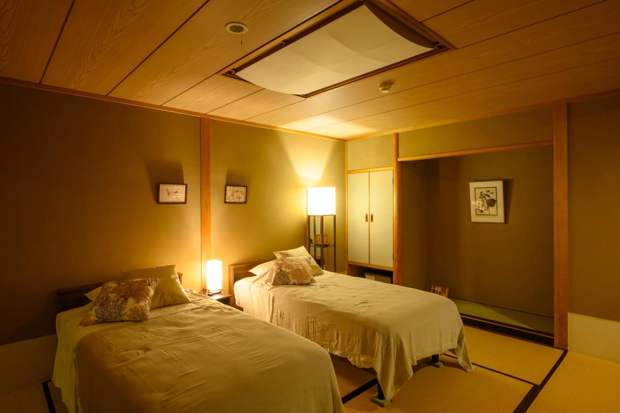 Senkeien Tsukioka Hotel Kaminoyama Exteriör bild