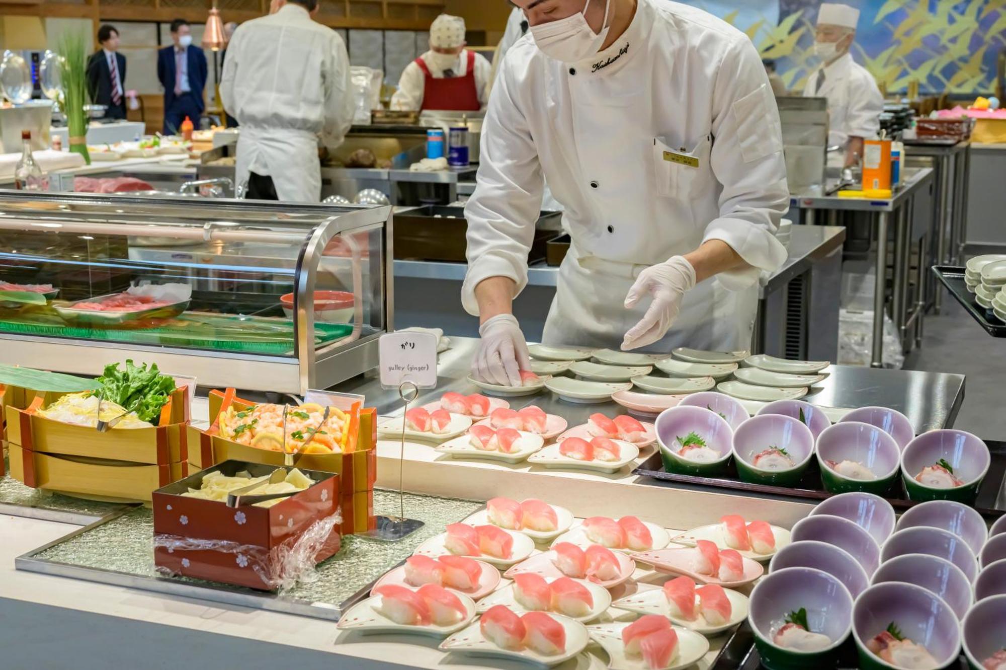 Senkeien Tsukioka Hotel Kaminoyama Exteriör bild