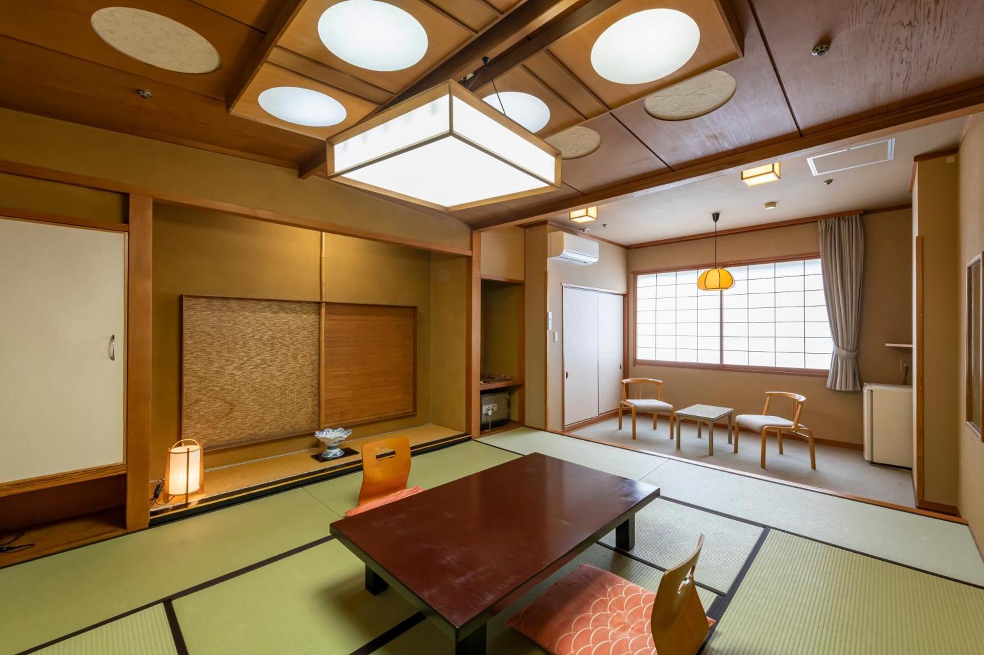 Senkeien Tsukioka Hotel Kaminoyama Exteriör bild
