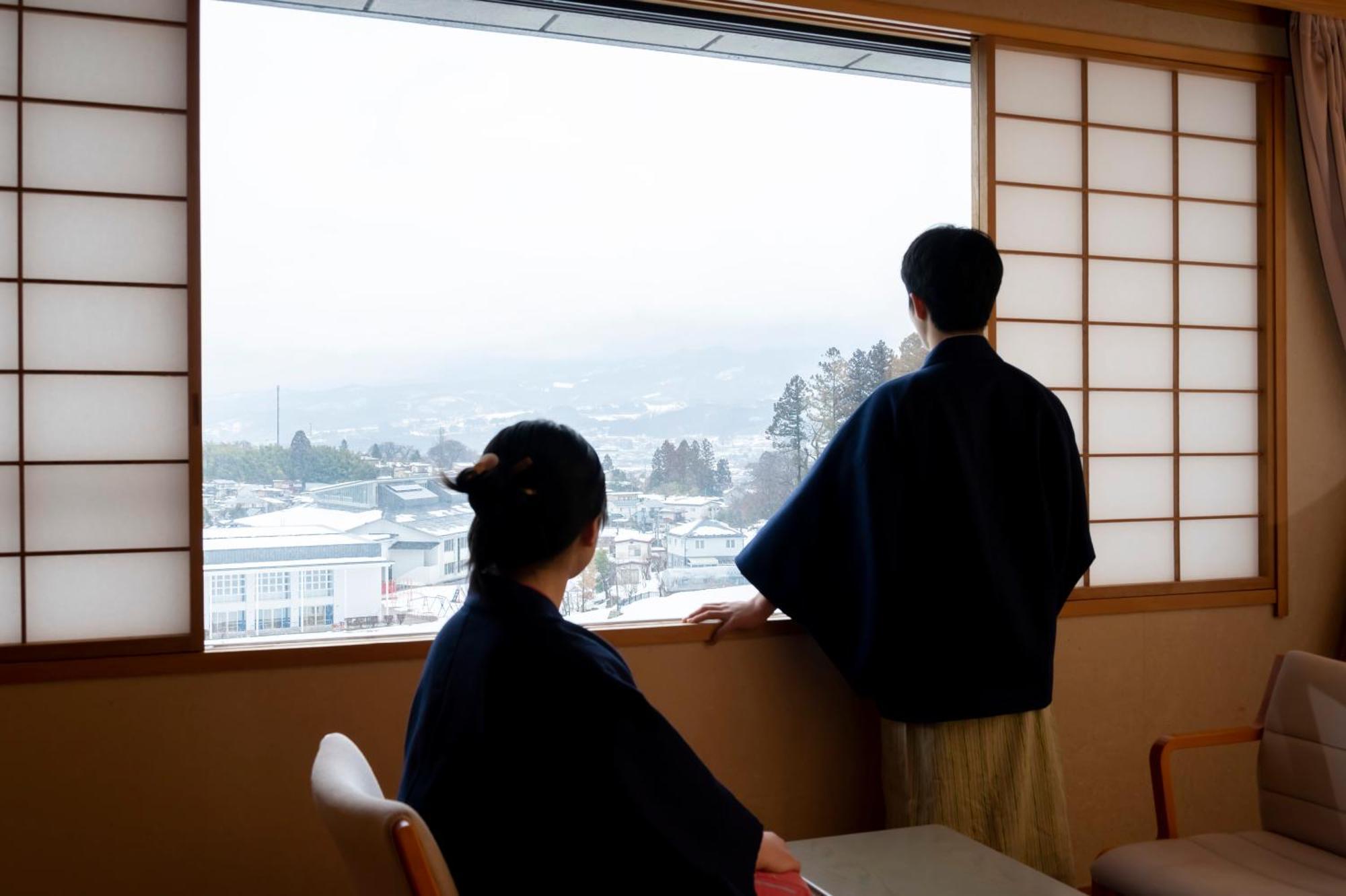 Senkeien Tsukioka Hotel Kaminoyama Exteriör bild